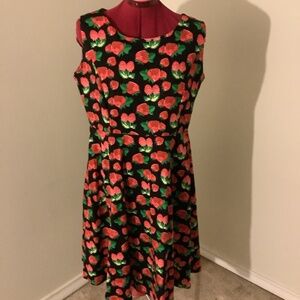 Dress Strawberry Print Cotton Rockabilly twirly skirt sleeveless lightweight
